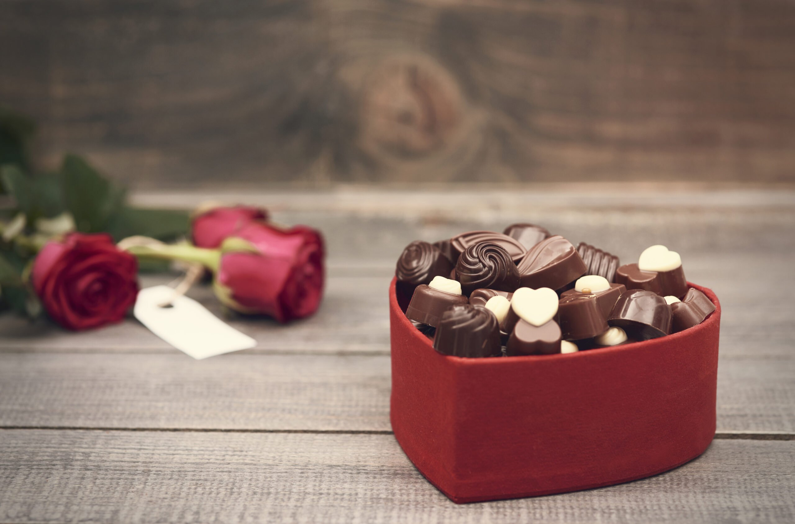 Saiba como presentear sogra com flores e chocolates